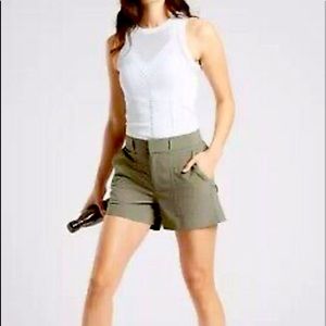 Athleta Tribeca Utility Short sz 8